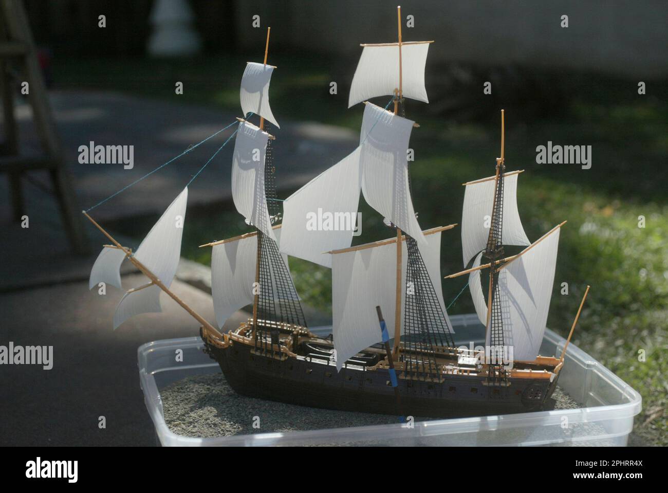 halloween31 020 suzuki.jpg Mike Lude built this generic pirate ship ...