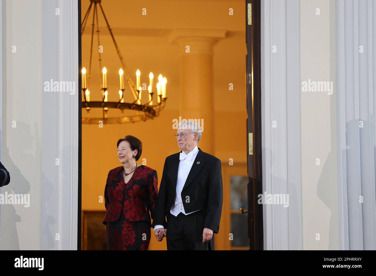 Berlin, Germany. 29th Mar, 2023. Berlin: In the evening, the Federal President invites you to a state banquet in Bellevue Palace in honor of the king. The photo shows former Federal President Prof. Dr. Horst Koehler with his wife Eva Luise Koehler (Photo by Simone Kuhlmey/Pacific Press) Credit: Pacific Press Media Production Corp./Alamy Live News Stock Photo