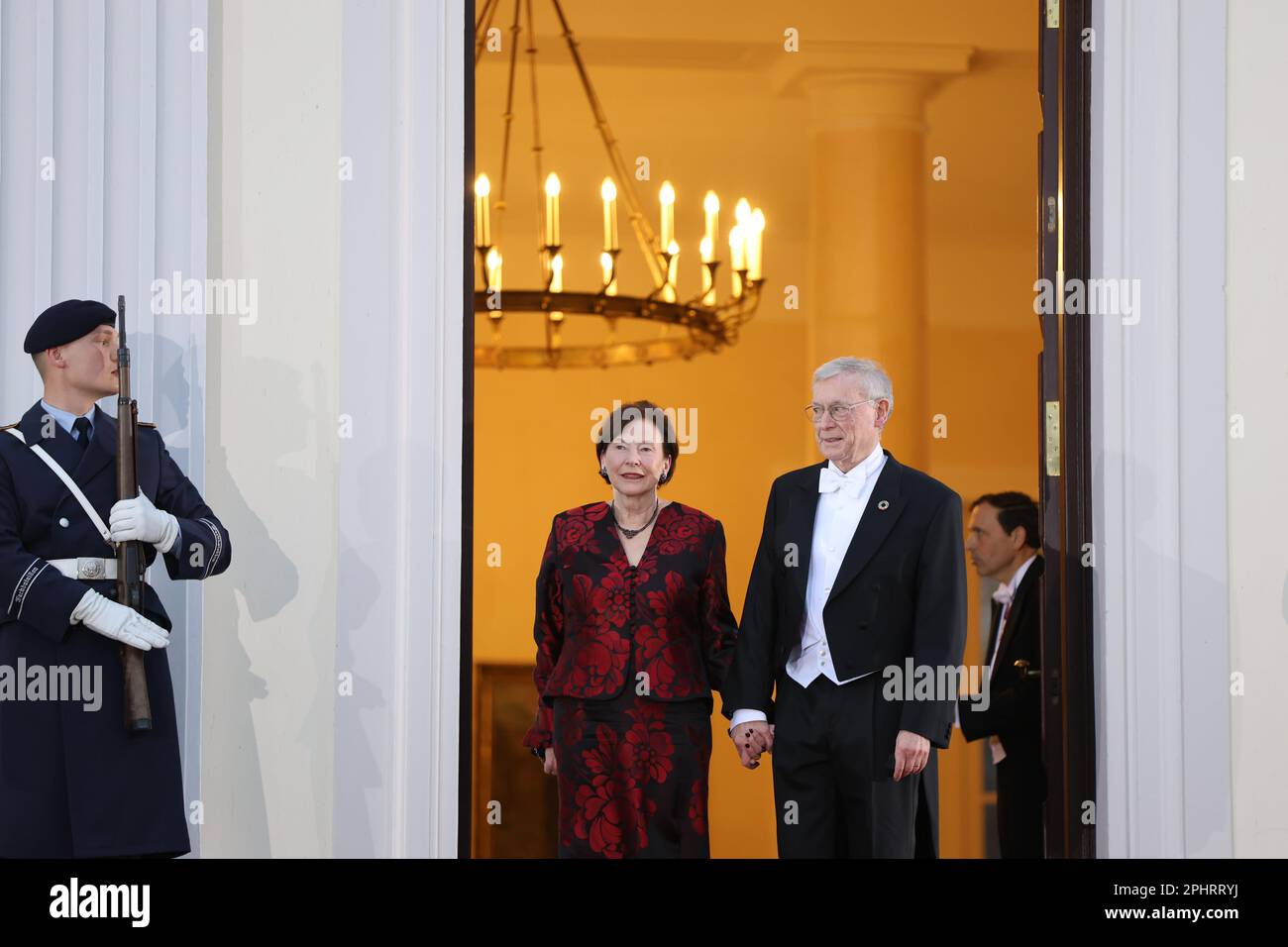 Berlin, Germany. 29th Mar, 2023. Berlin: In the evening, the Federal President invites you to a state banquet in Bellevue Palace in honor of the king. The photo shows former Federal President Prof. Dr. Horst Koehler with his wife Eva Luise Koehler (Photo by Simone Kuhlmey/Pacific Press) Credit: Pacific Press Media Production Corp./Alamy Live News Stock Photo