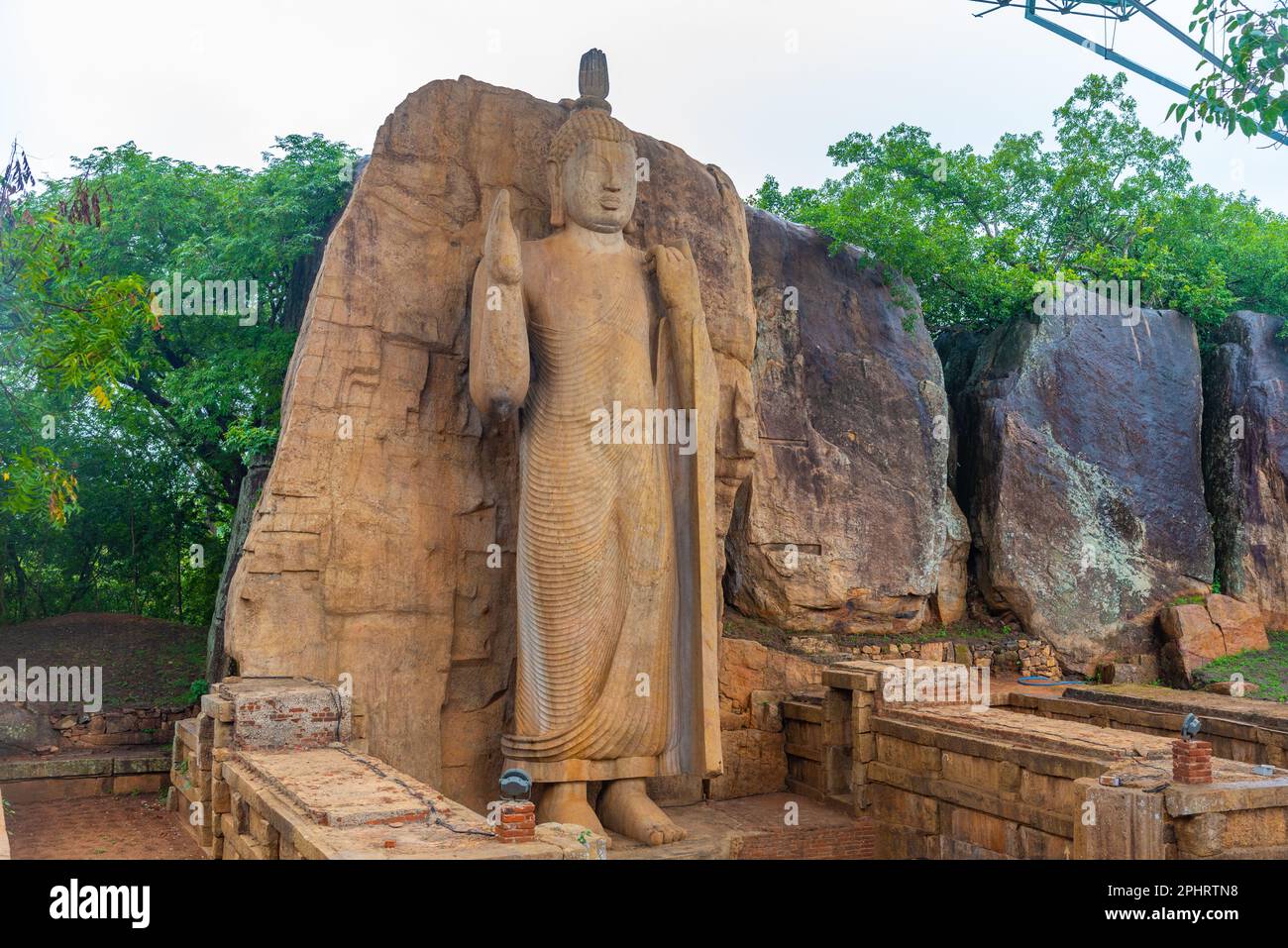 Aukana buddha statue in Sri Lanka Stock Photo Alamy