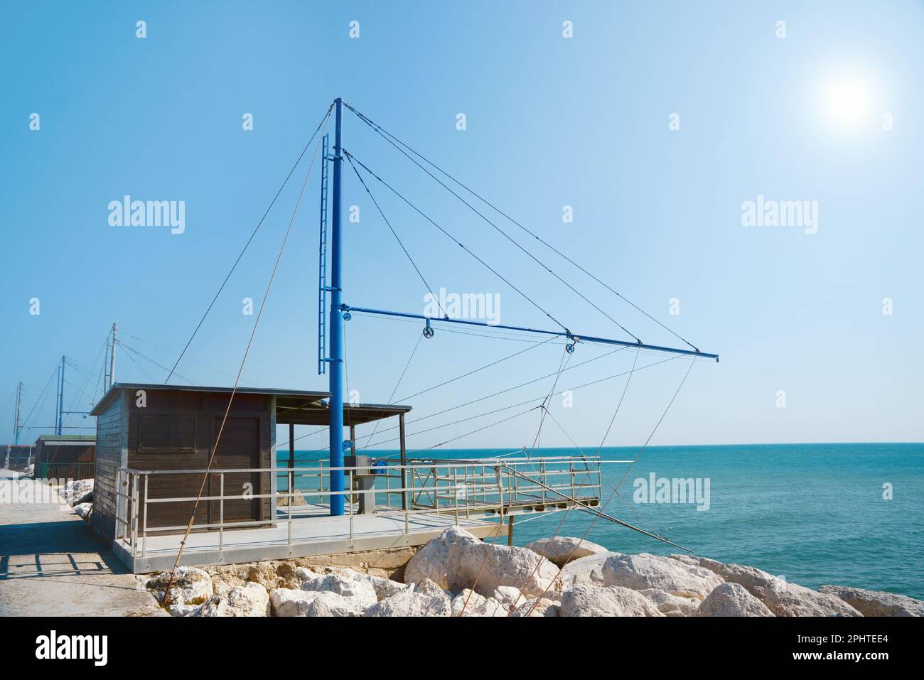 Stationary Lift Net Fishing Trap at Cua Dai Beach, Hoi An, Vietnam Stock  Photo - Alamy