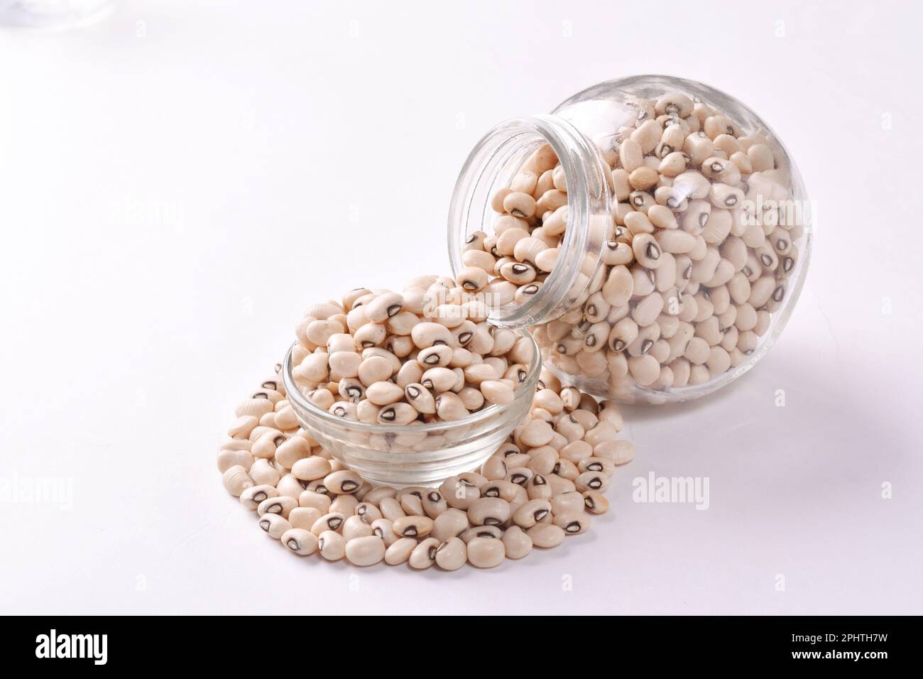 Uncooked black eyed beans isolated on white background Stock Photo Alamy