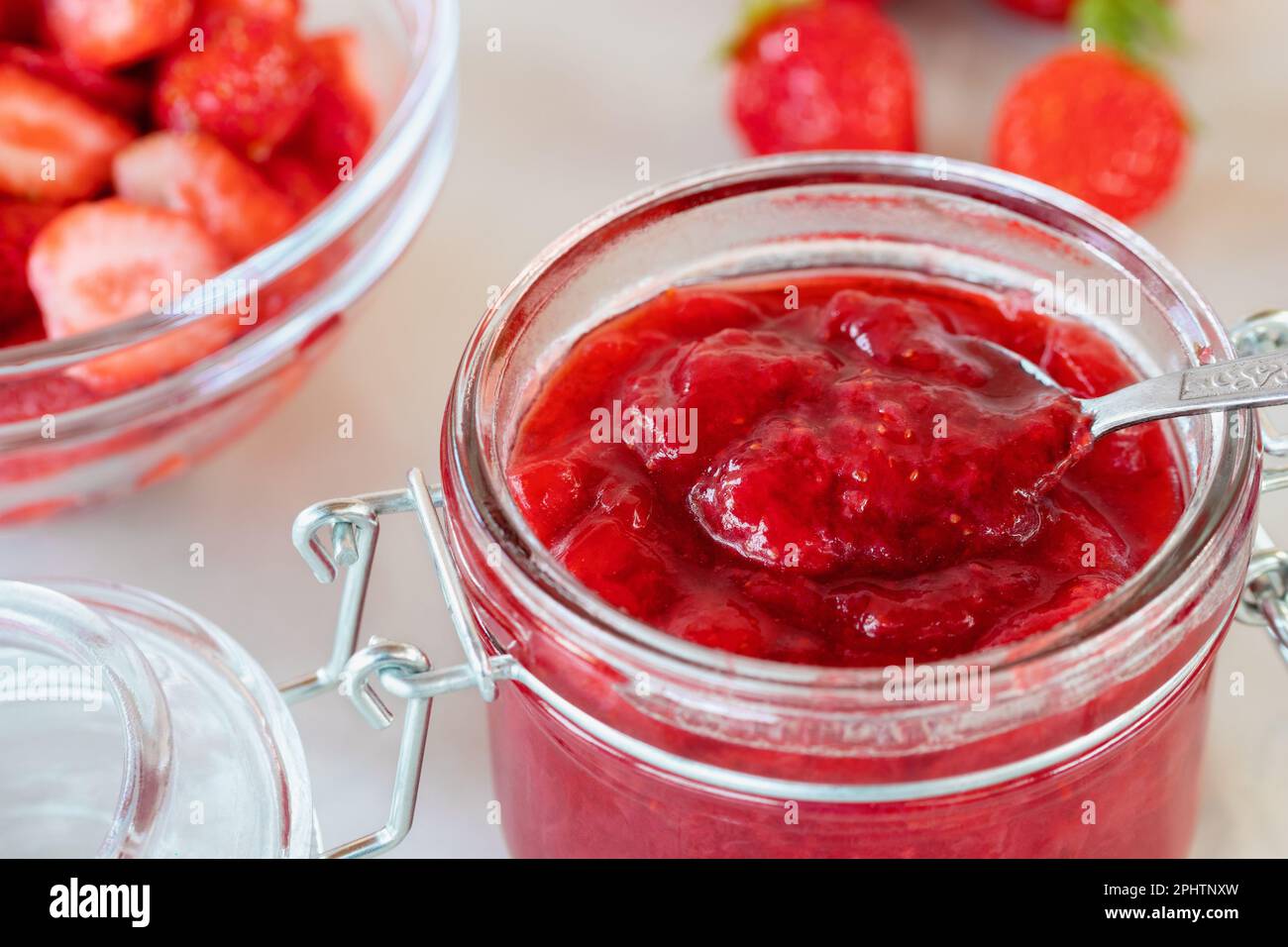Strawberry jam in a glass jar hi-res stock photography and images - Alamy