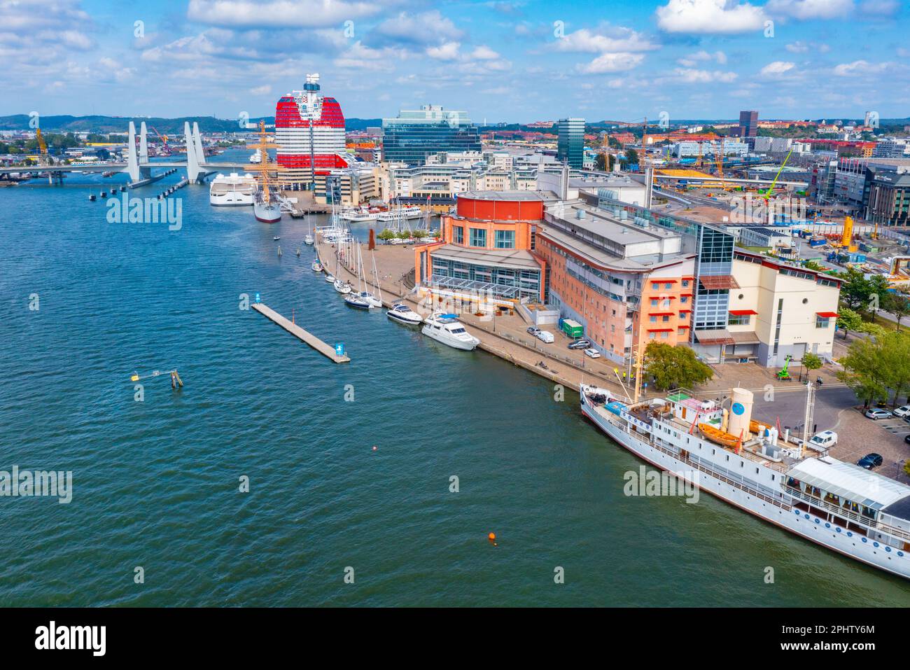 Lilla Bommen building, opera building and Barken Viking ship in the ...