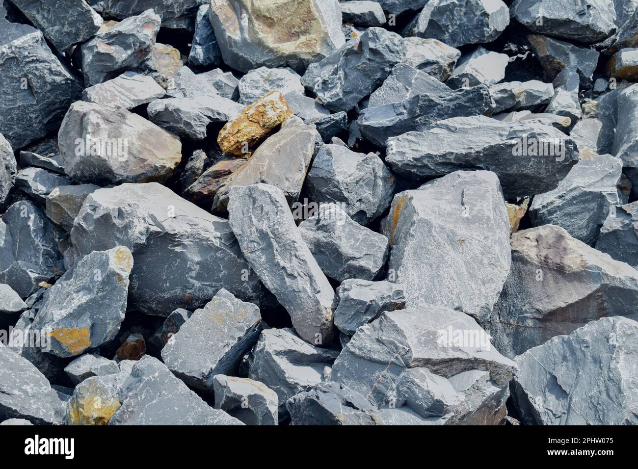 Pile of natural granite rocks railway ballast Stock Photo Alamy