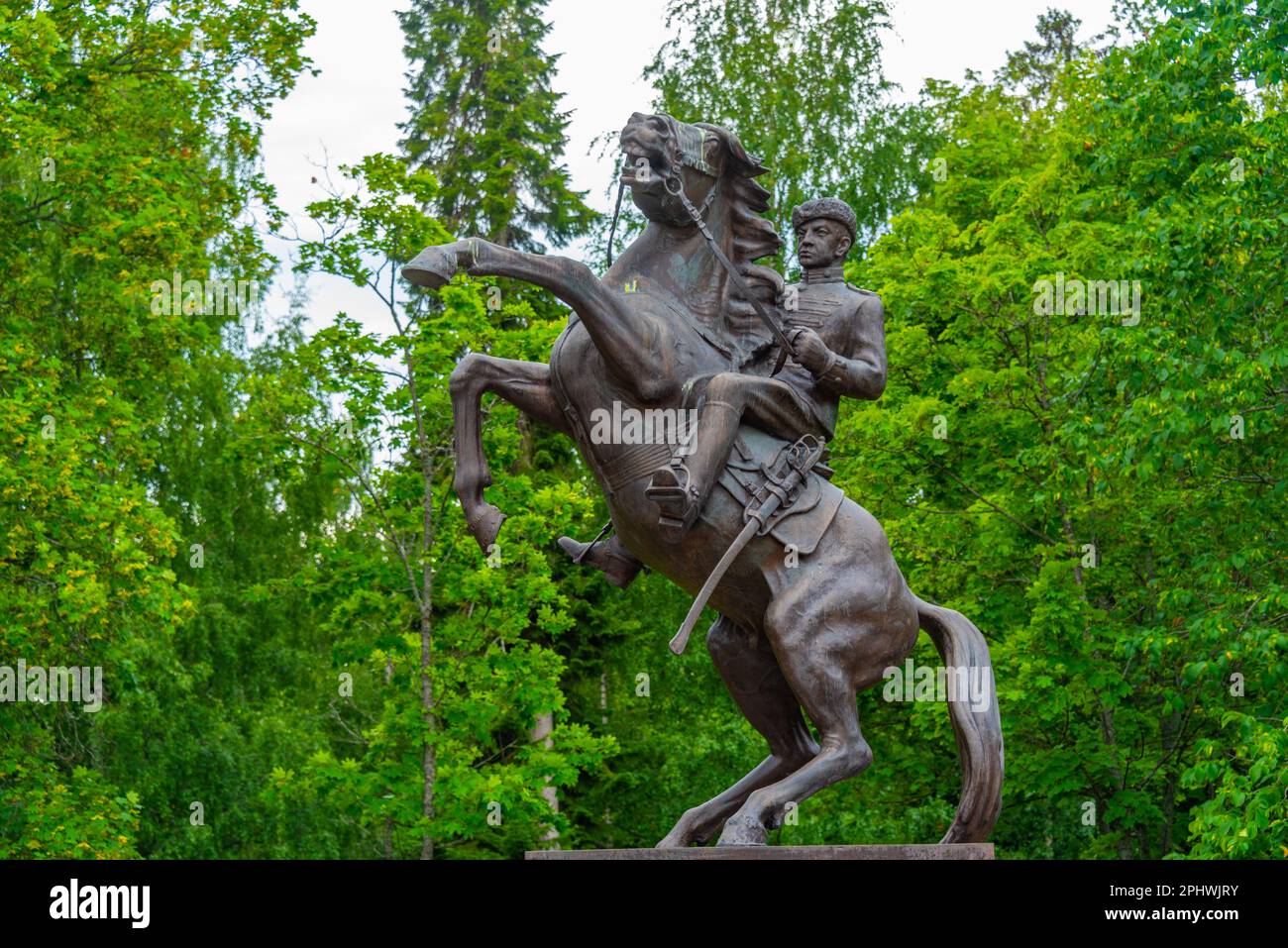 rakuuna-patsas-statue-in-finnish-town-lappeenranta-stock-photo-alamy