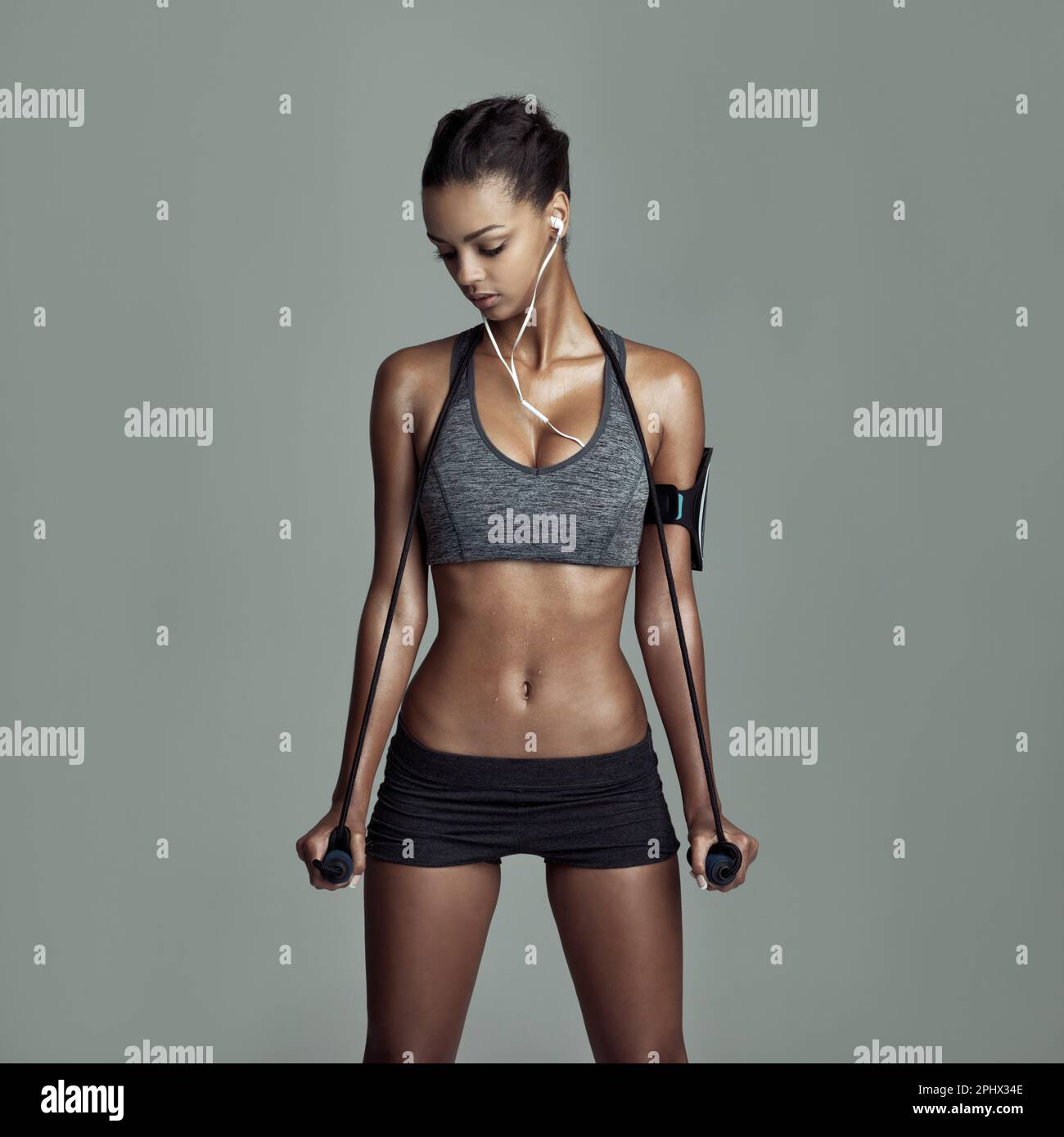 Woman alone fitness abs hi-res stock photography and images - Page 9 - Alamy