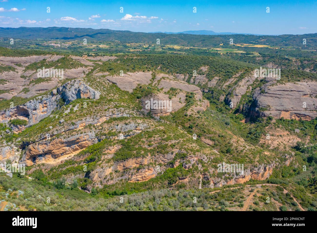 Valley of Rio Vero near Spanish village Alquezar Stock Photo - Alamy