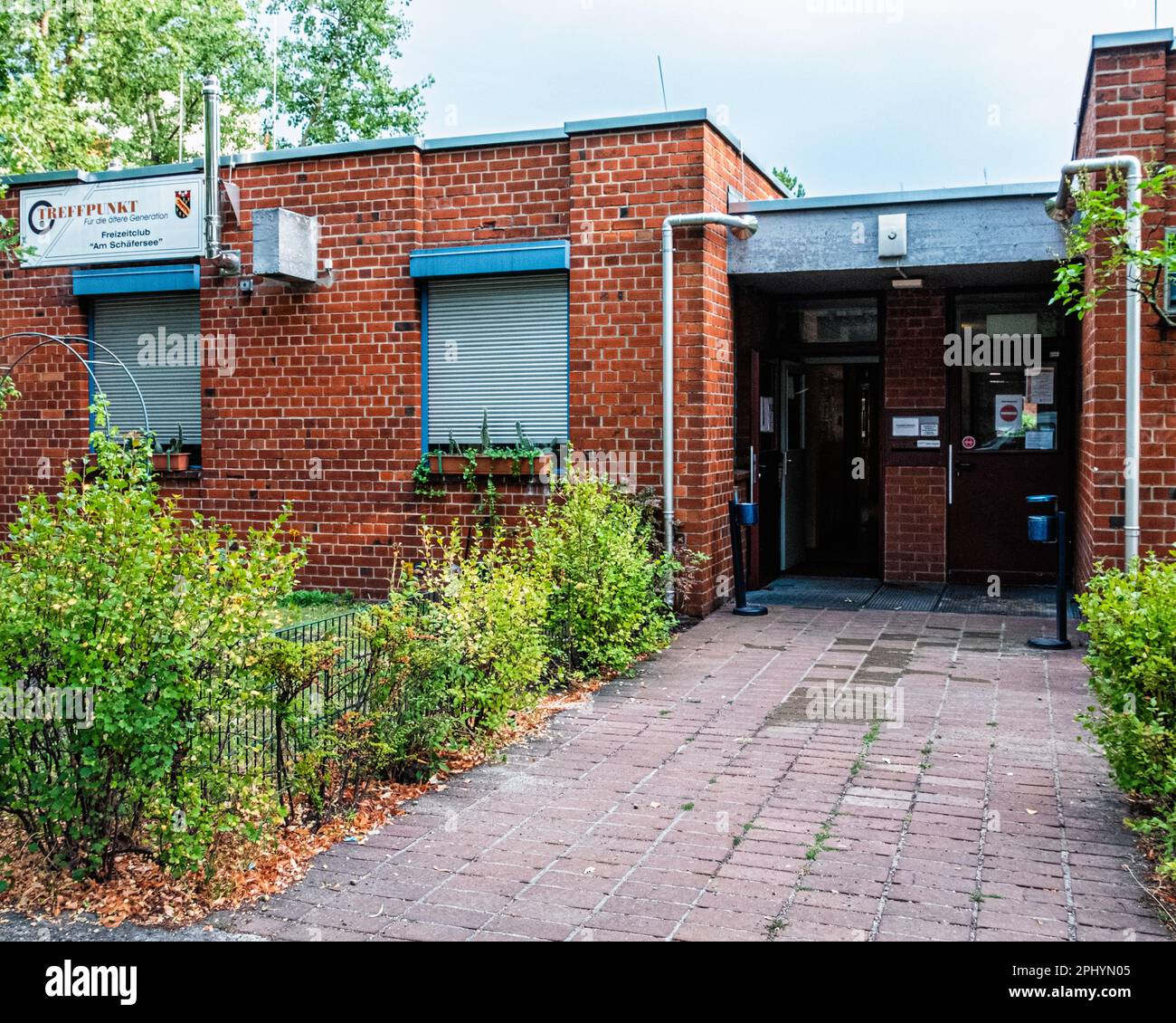 Freizeitclub Am Schäfersee, Meeting club for people over 40, Stargardtstraße 3,Reinickendorf,Berlin,Germany Stock Photo