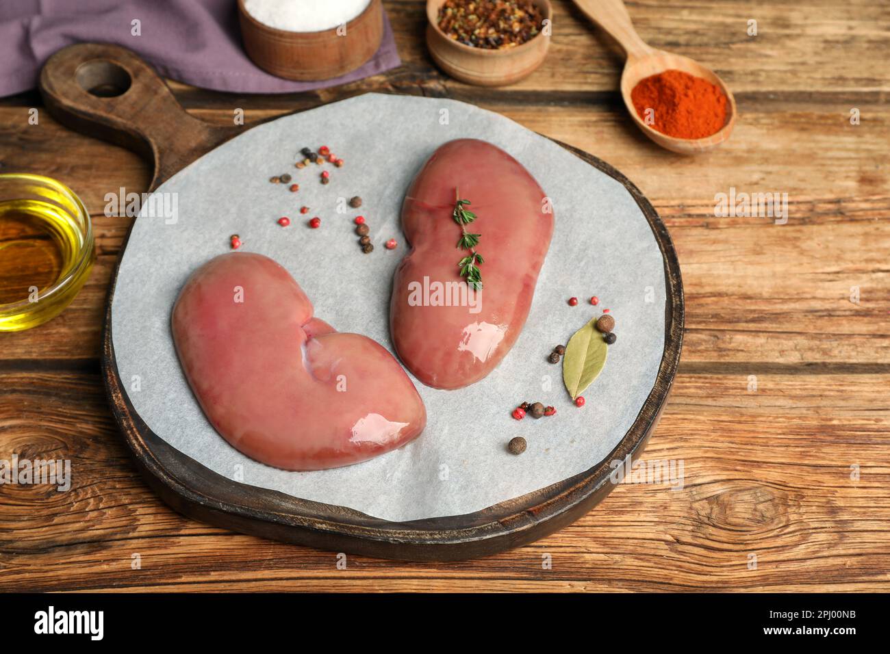 Salt peppercorns bay leaf hires stock photography and images Alamy