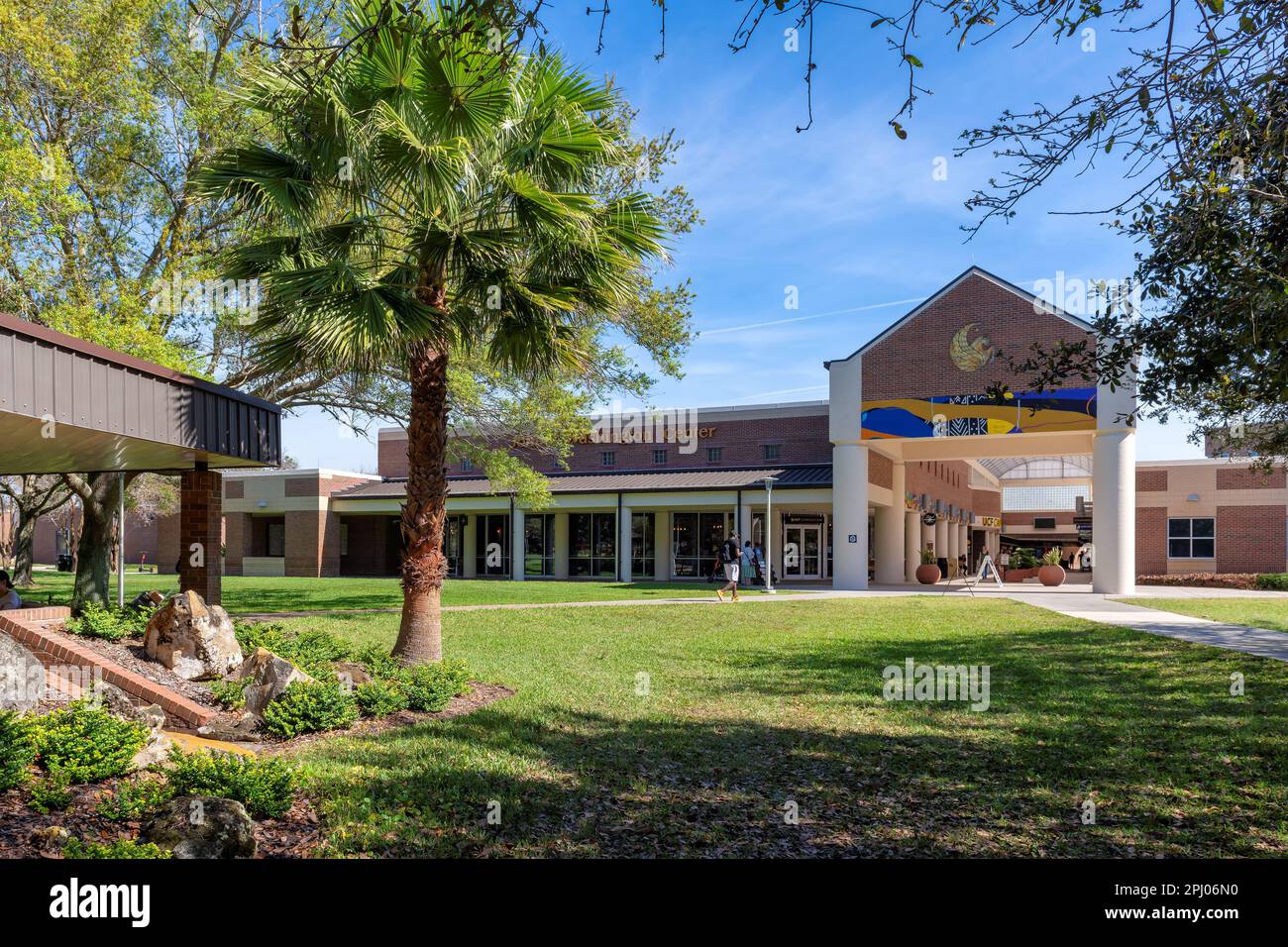 University Of Central Florida Campus In Orlando Florida Stock Photo university-of-florida-warrington-best-business-schools-us-news