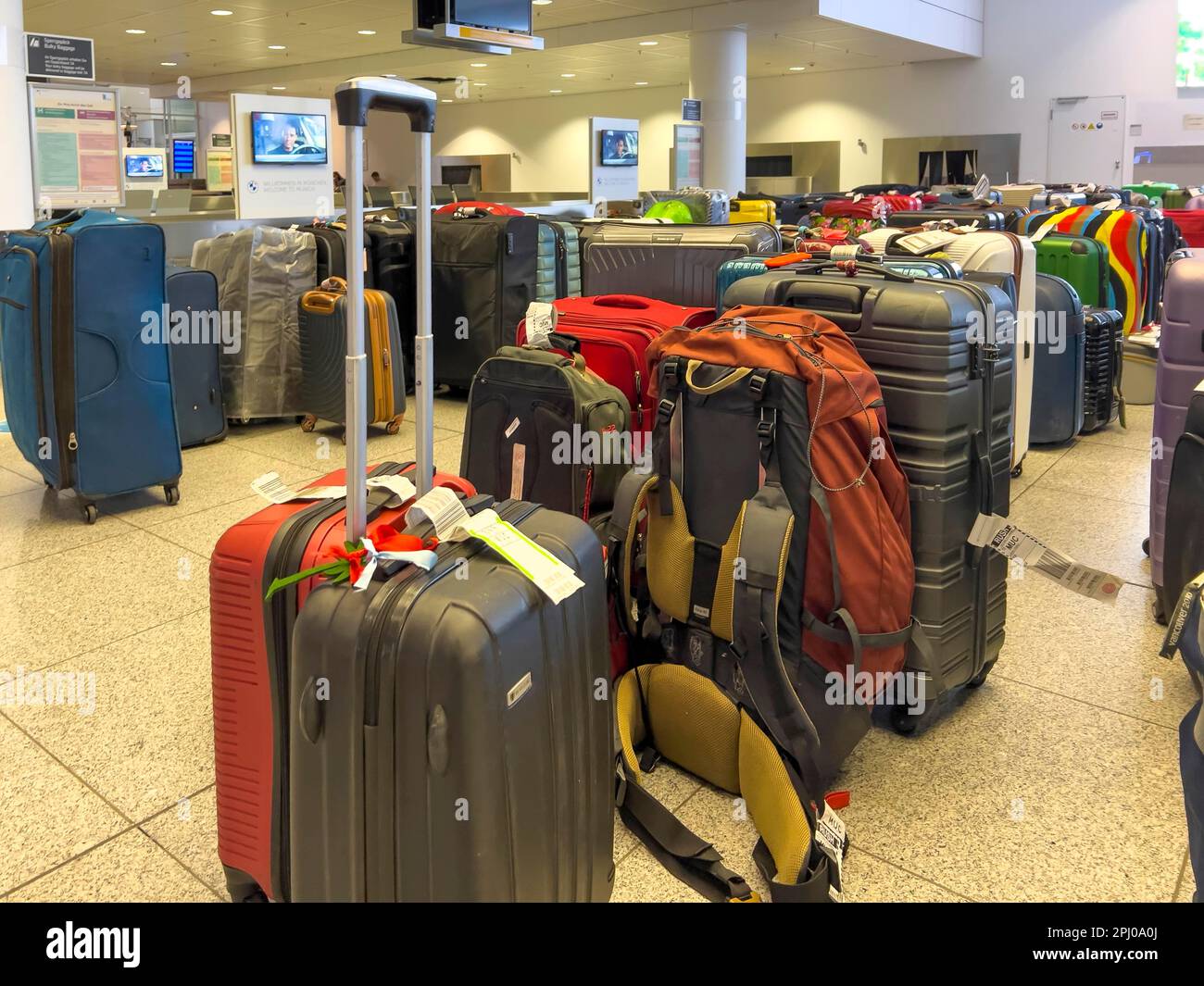 Left luggage, Munich Airport Stock Photo Alamy