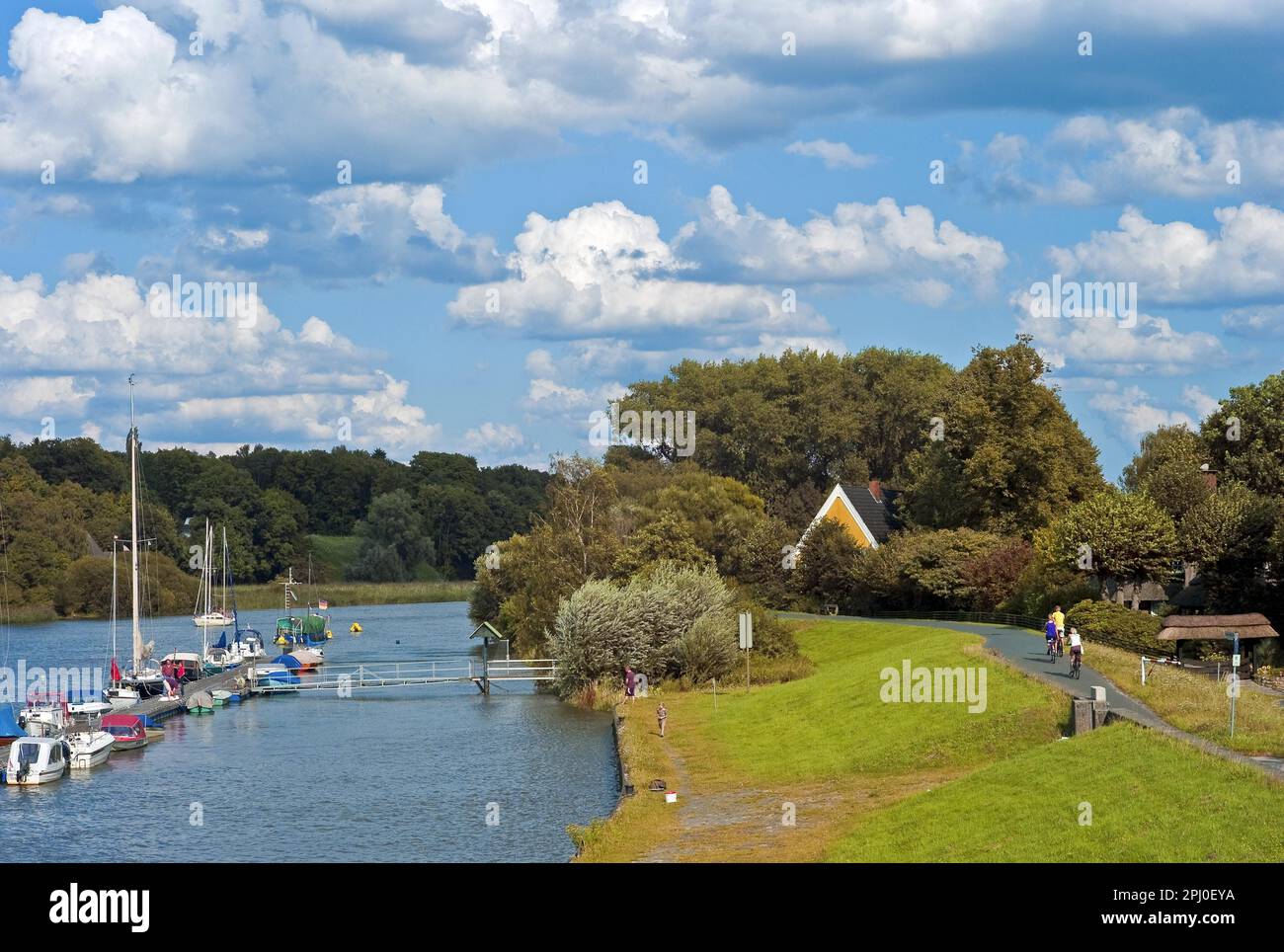 Am Lesumdeich in Bremen Lesum, Germany Stock Photo Alamy