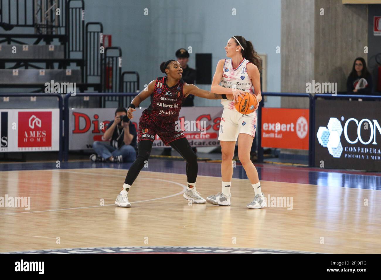 Campobasso, Italy. 30th Mar, 2023. Toffolo Sara (Sassari) and Sequoia Holmes (Sesto San Giovanni) in action during quarter finals - BdS Dinamo Sassari vs Allianz Geas Sesto San Giovanni, Basketball Italian Women Cup in Campobasso, Italy, March 30 2023 Credit: Independent Photo Agency/Alamy Live News Stock Photo