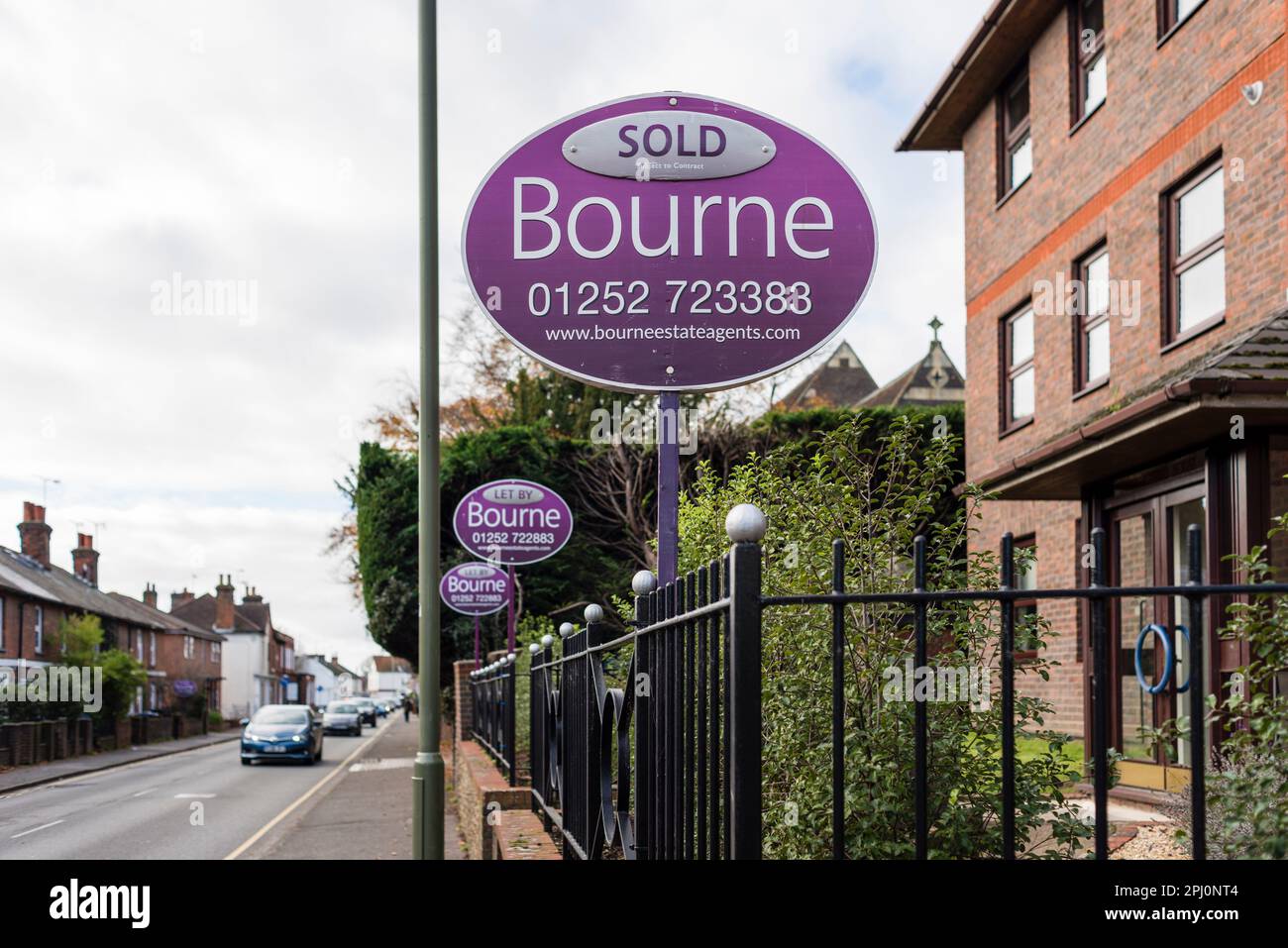 Sold sign by estate agent, Farnham, Surrey, UK Stock Photo Alamy