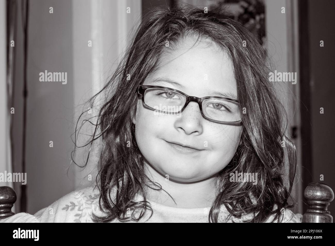 Happy 6 year old girl hi-res stock photography and images - Alamy