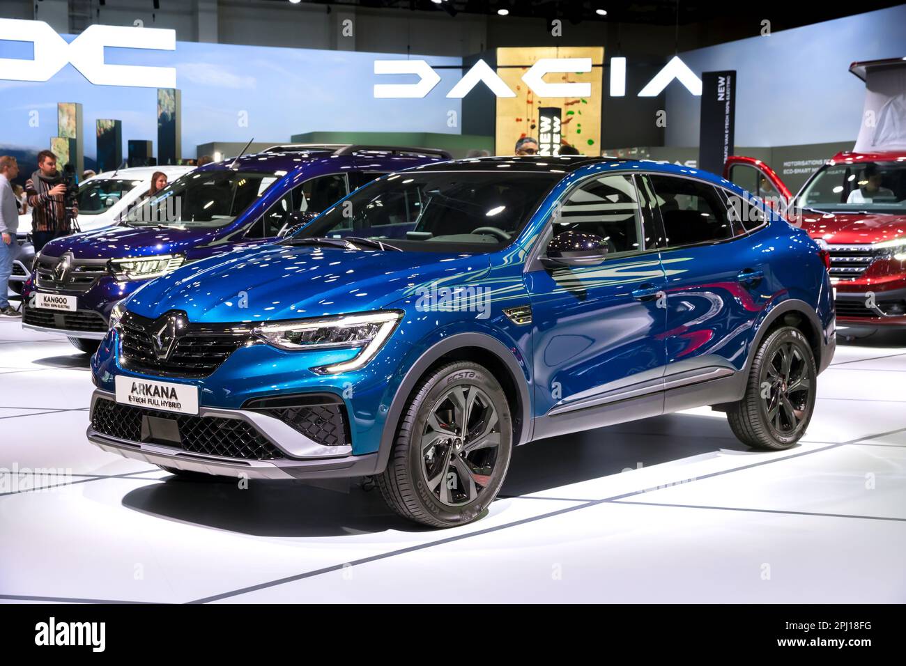 Renault arkana sale electric