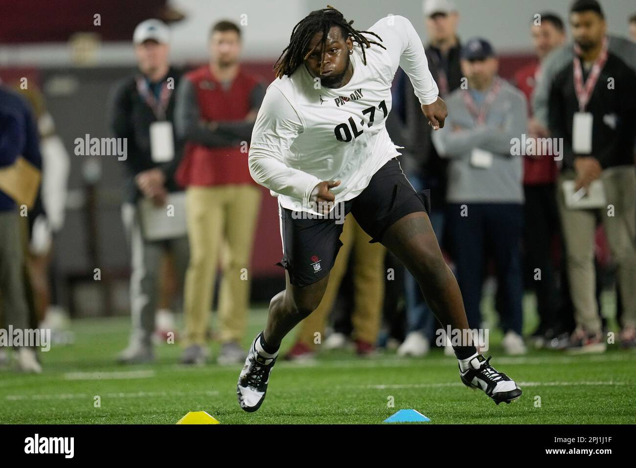 OL Anton Harrison (Oklahoma) Runs a 4.98-Second 40-Yard Dash at 2023 NFL  Combine