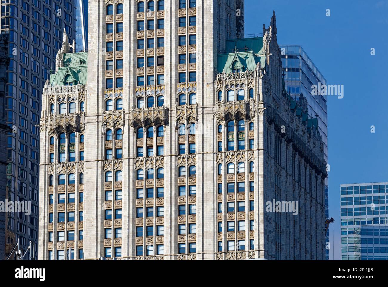 Archives: Landmark Woolworth Building, before 30 Park Place was built ...