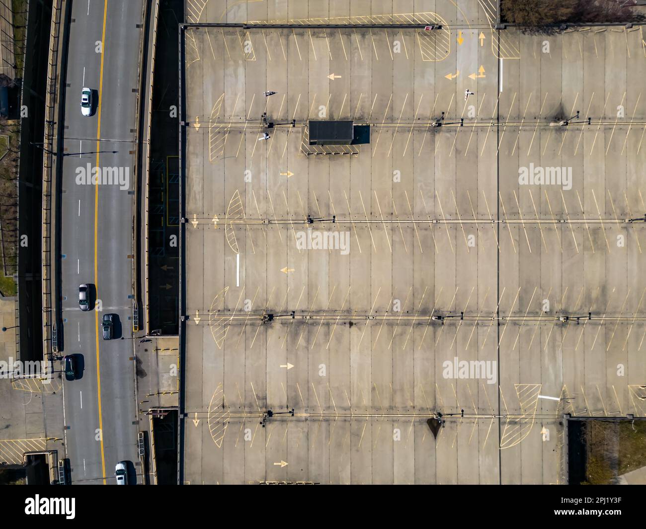 Aerial top down shot cars hi-res stock photography and images - Alamy