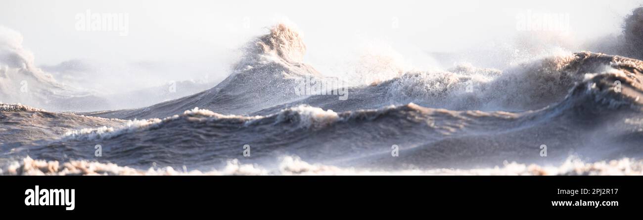 Fisherie com weather and waves