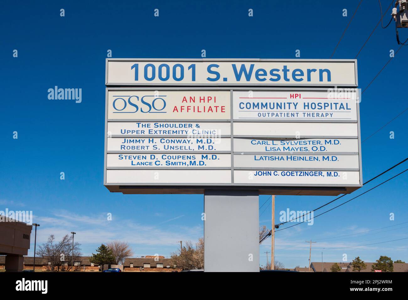 Oklahoma Sports Science & Orthopedics or OSSO Large sign advertising doctors and outpatient therapy treatment in Midwest City, Oklahoma, USA. Stock Photo