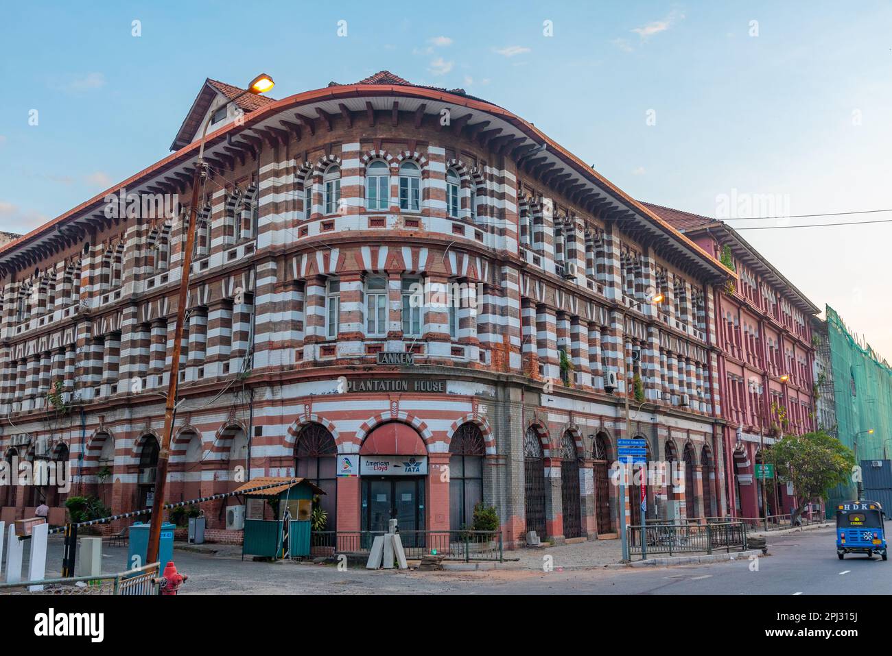 Colombo, Sri Lanka, January 19, 2022: Colonial buildings in the old town of  Colombo, Sri Lanka Stock Photo - Alamy