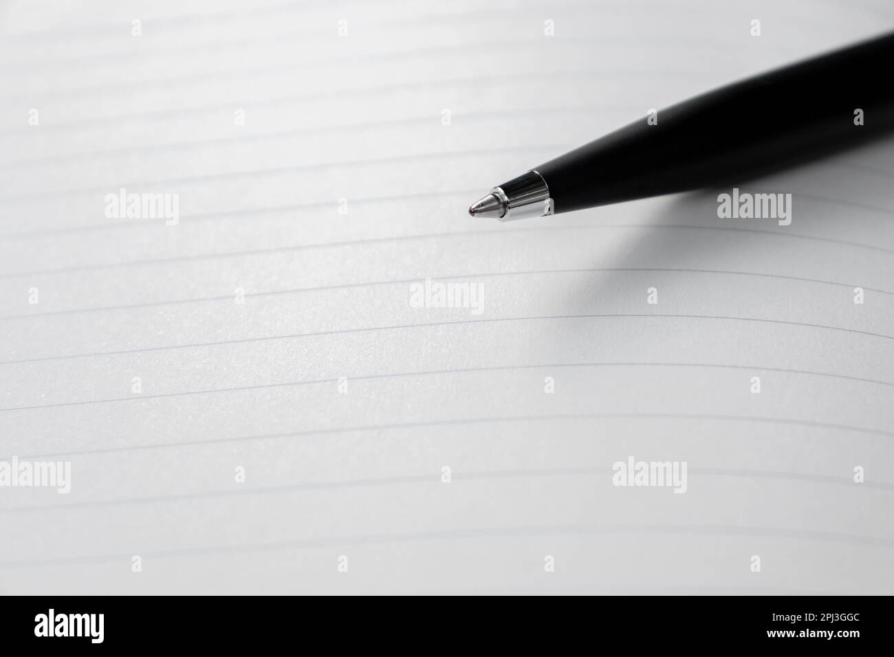Opened book and pen hi res stock photography and images Alamy