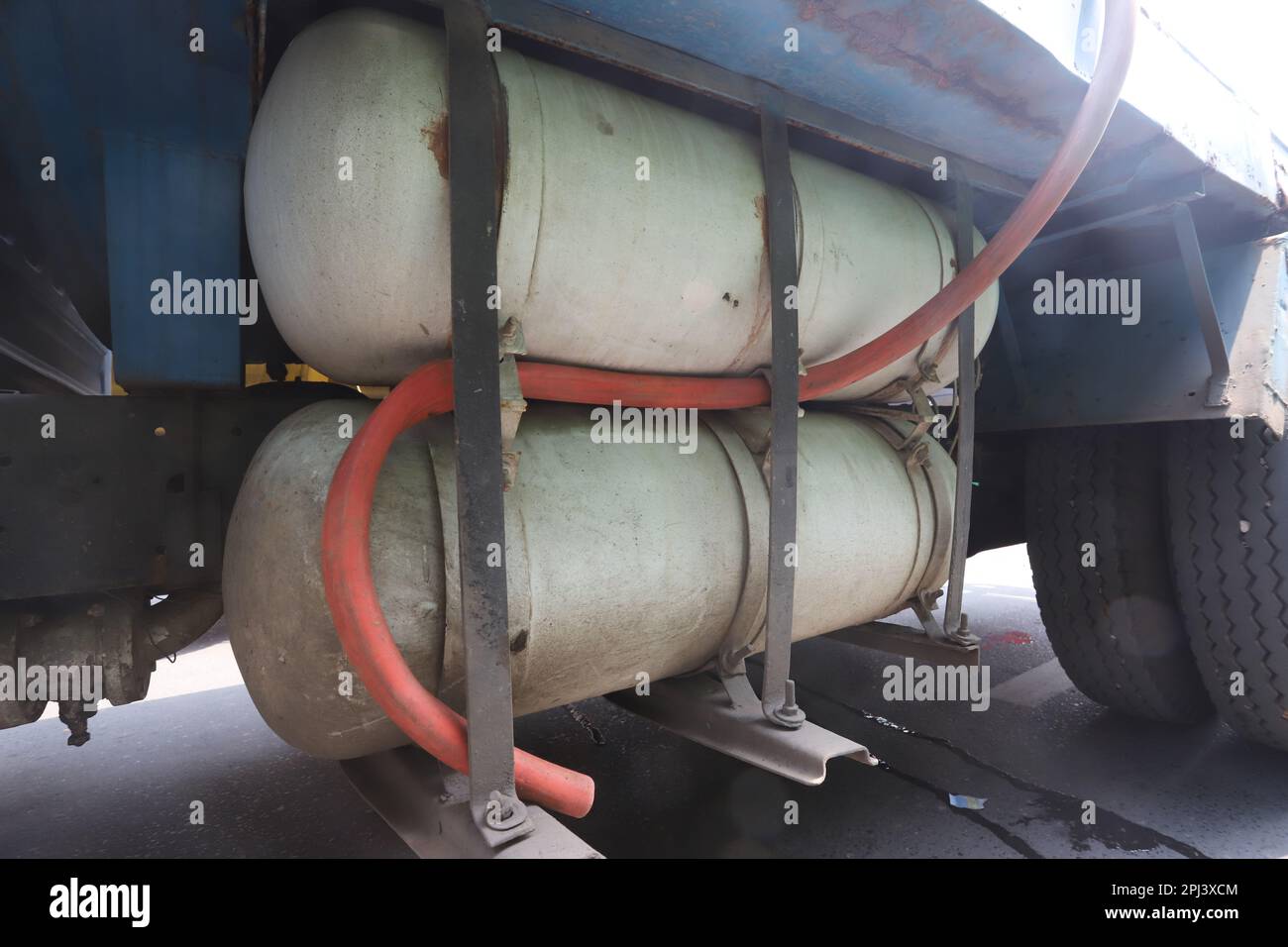 The majority of cars in Dhaka now run on compressed natural gas or CNG