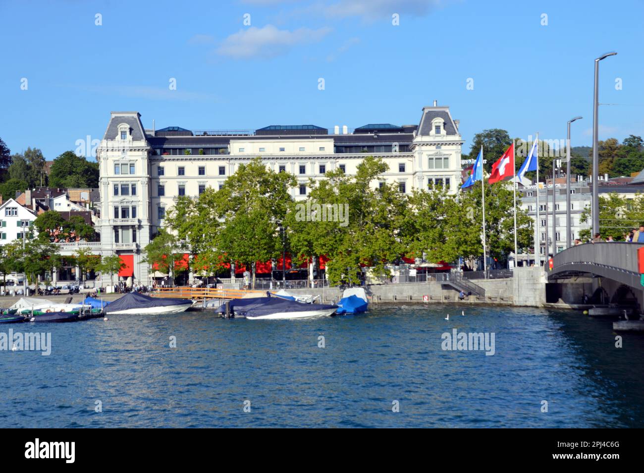 Switzerland, Zurich Bellevue Platz and Quaibrücke, the last bridge