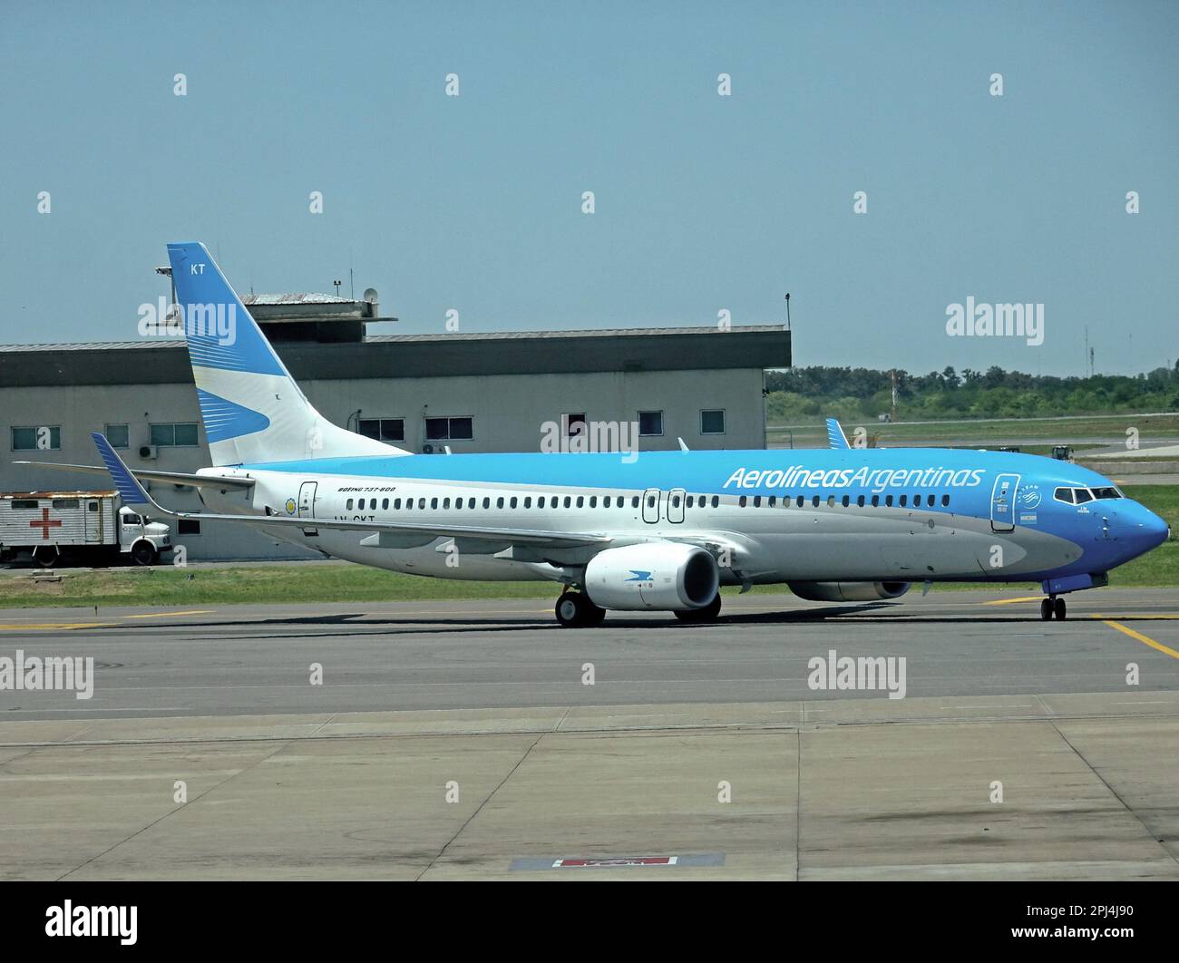 Argentina, Buenos Aires:  LV-GKT  Boeing 737-887         (c/n 60492)  of Aerolineas Argentinas at Ezeiza airport. Stock Photo