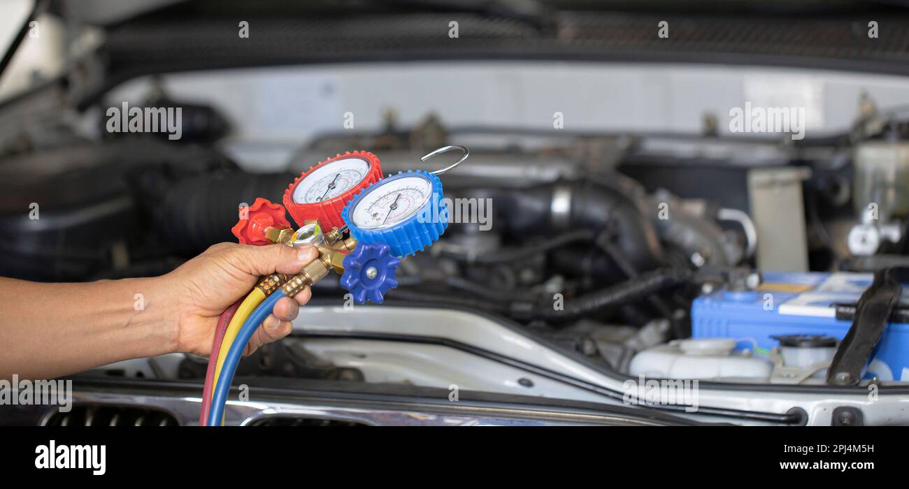 Car air conditioner check service, leak detection, fill refrigerant