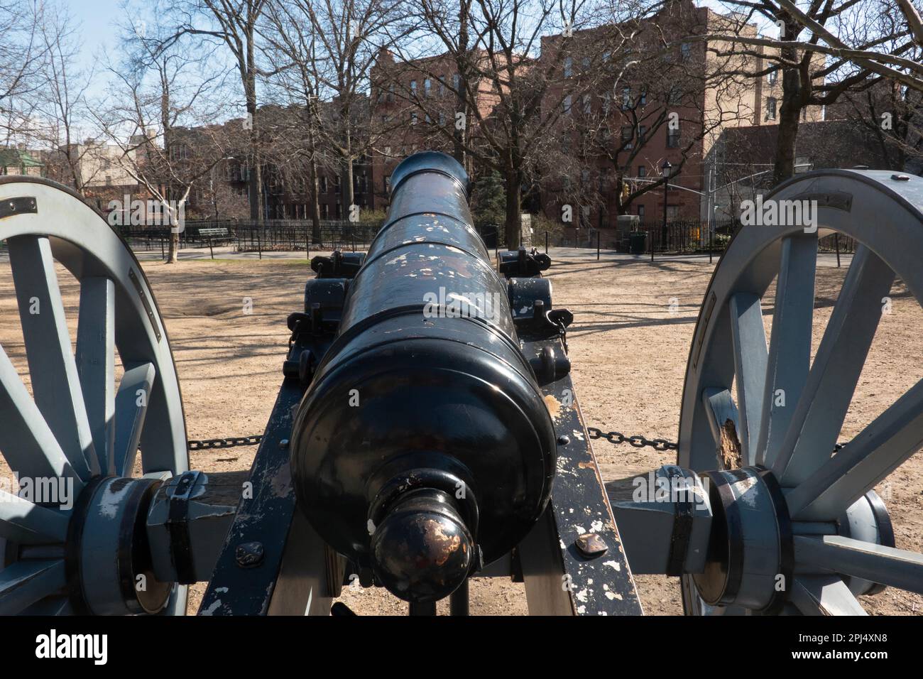 A replica of a revolutionary war English Field cannon in Bennet Park in Washington Heights, Manhattan, New York Stock Photo