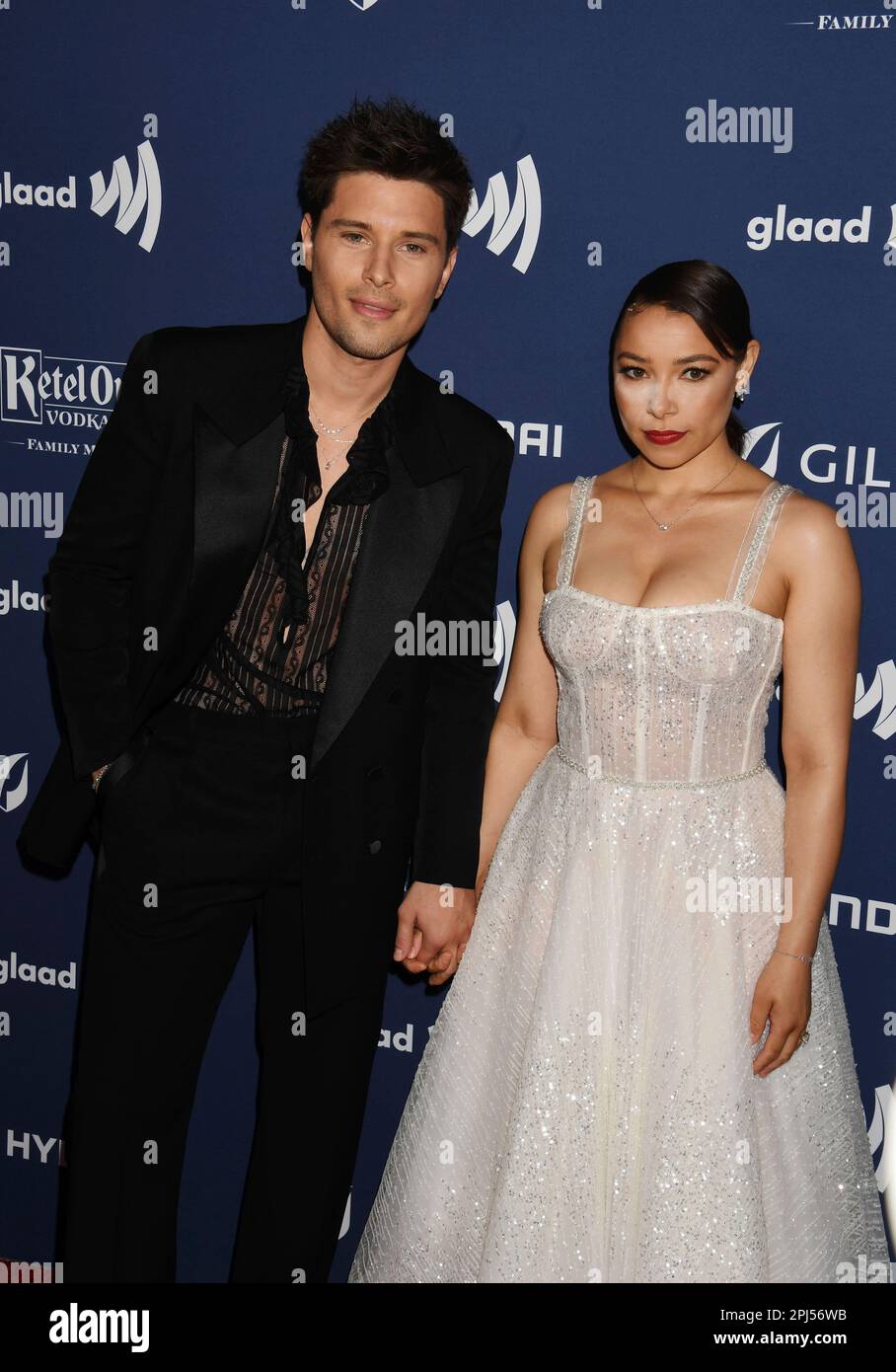 BEVERLY HILLS, CALIFORNIA - MARCH 30: (L-R) Ronen Rubinstein and