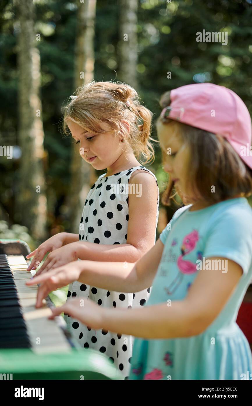 Piano forest hi-res stock photography and images - Page 5 - Alamy