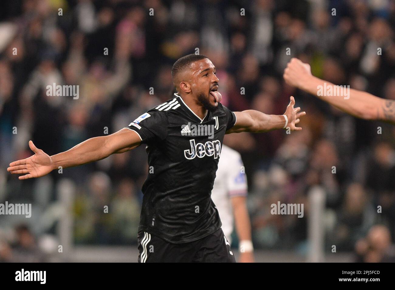 Gleison Bremer of Juventus FC (c) celebrates with teammates after scoring  the goal of 2-0 during the Serie A football match between Juventus FC and  US Stock Photo - Alamy