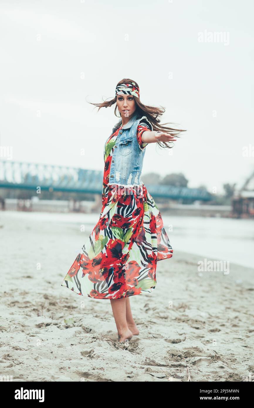 Dance Hippie Hi res Stock Photography And Images Alamy dance-hippie-hi-res-stock-photography-and-images-alamy