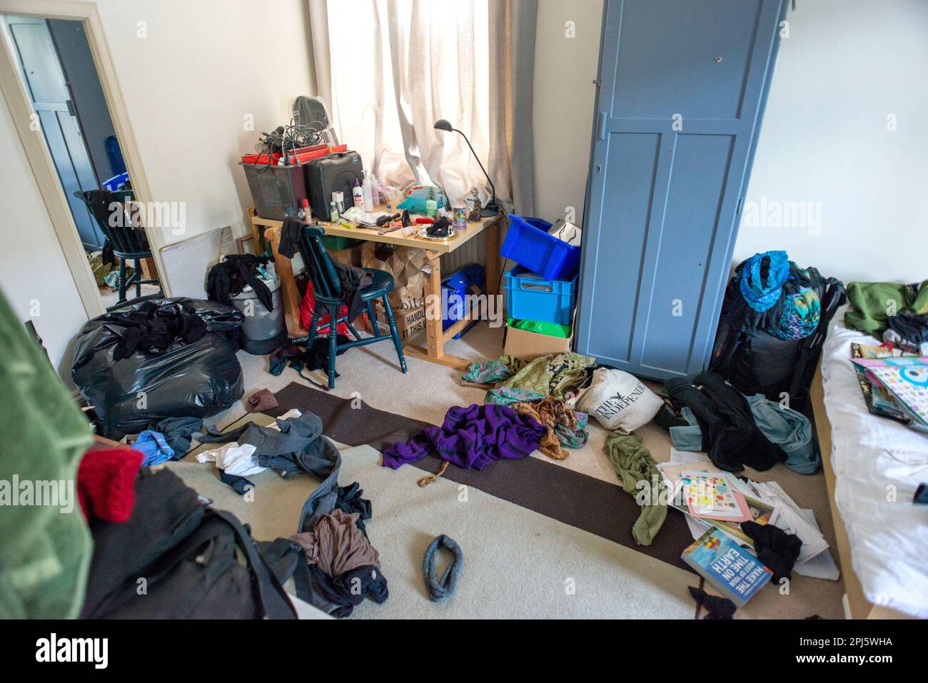 Brighton, December 20th 2014: A messy teenager's room Stock Photo - Alamy