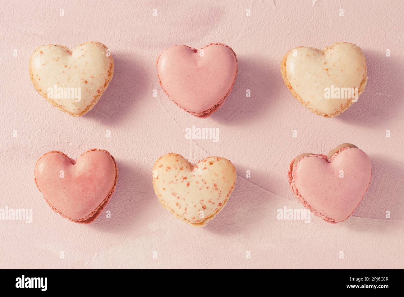 Delicious Heart Shaped Macarons For You Delicious Heart Shaped Macarons For You