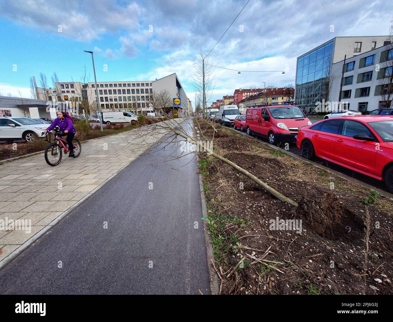 Munich, Bavaria, Germany. 31st Mar, 2023. Following warnings from the