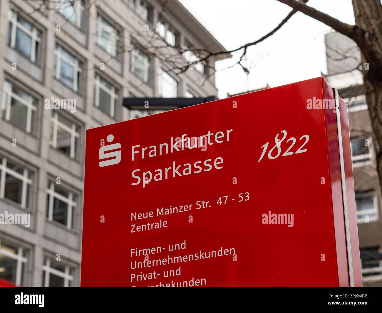 Entrance sign of the Frankfurter Sparkasse and 1822 bank. Logo of the ...