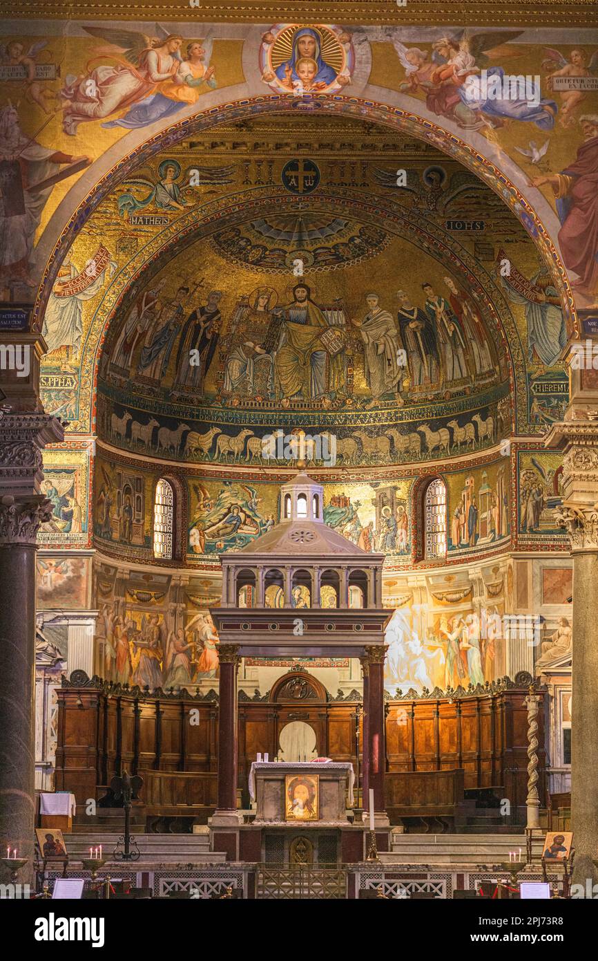 ROME, ITALY - FEBRUARY 11, 2022: Finely detailed mosaics adorn the Apse of Santa Maria in Trastevere. Stock Photo