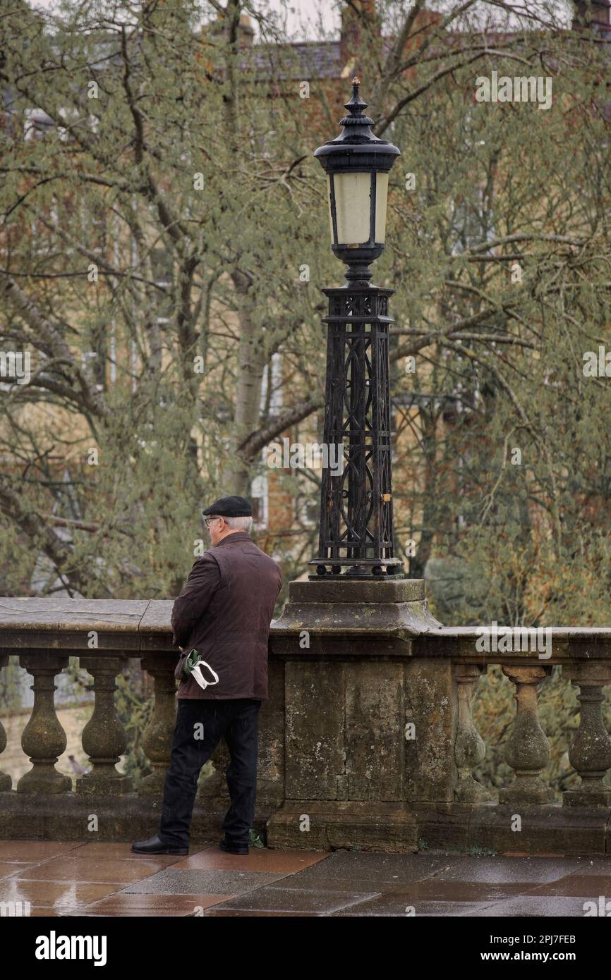 Bath in the rain Stock Photo Alamy