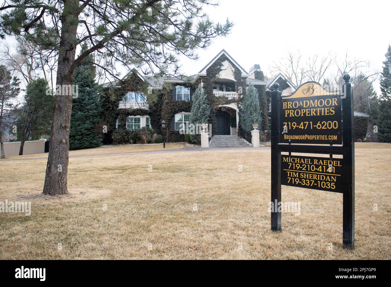 Large exclusive single family home for sale for 3.3 million near