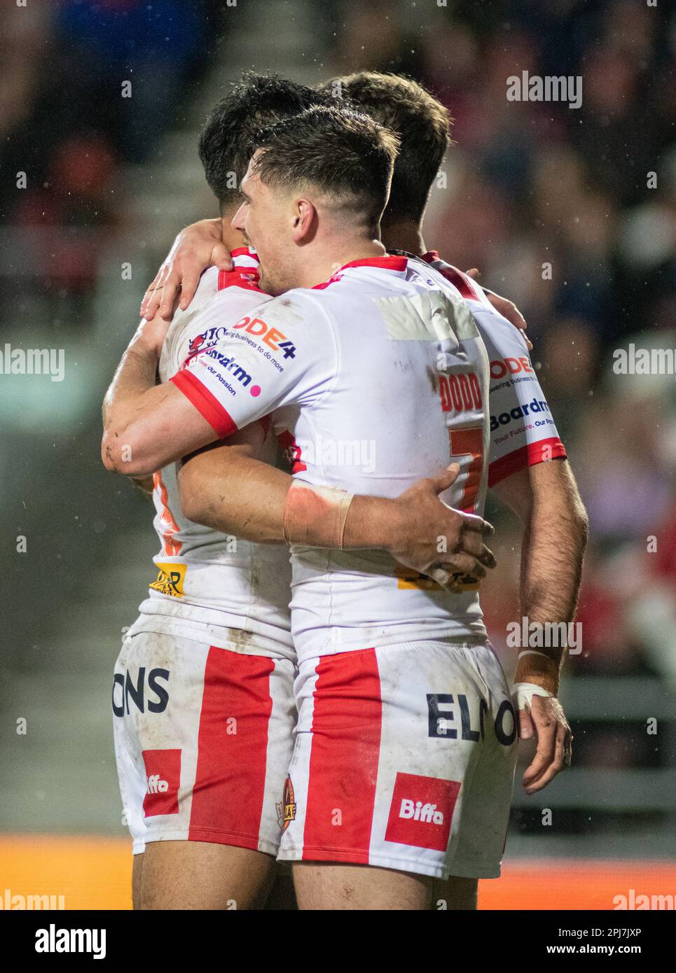 St Helens, Merseyside, England 31st March 2023. St Helens celebrates Lewis Dodd's try during, St Helens Rugby Football Club V Wakefield Trinity Rugby League Football Club at the Totally Wicked Stadium, the Betfred Super League (Credit Image: ©Cody Froggatt/Alamy live news) Stock Photo