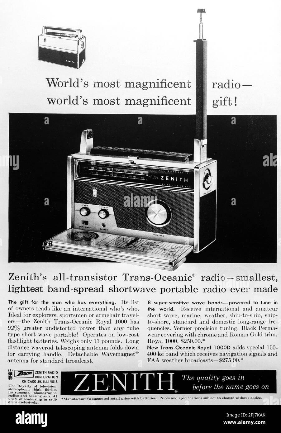 Zenith Trans-oceanic portable radio advert in a Natgeo magazine, November 1959 Stock Photo