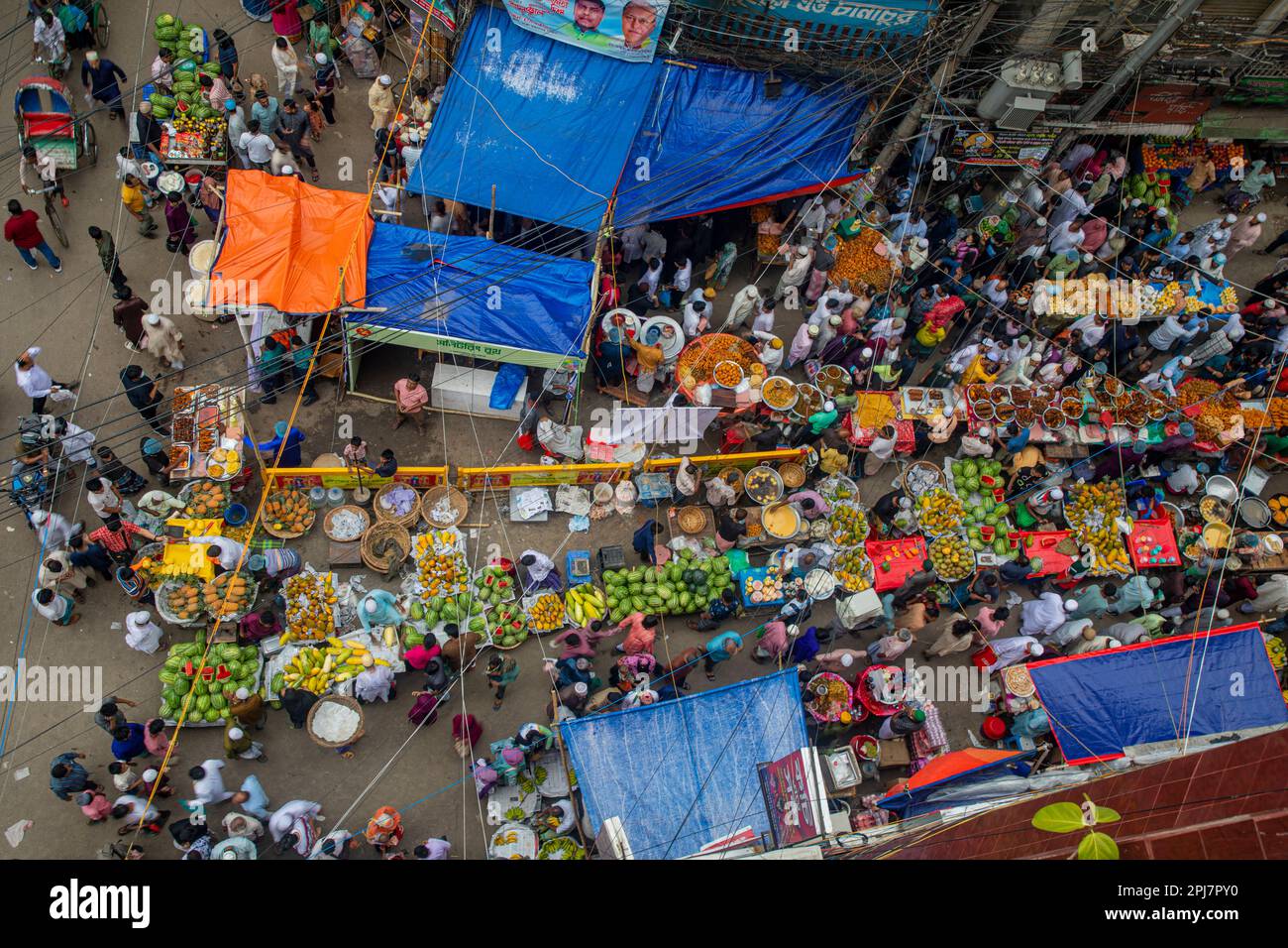 Top view or the traditional Iftar bazar at Chawkbazar on Old Dhaka. Dhaka, Bangladesh. Stock Photo