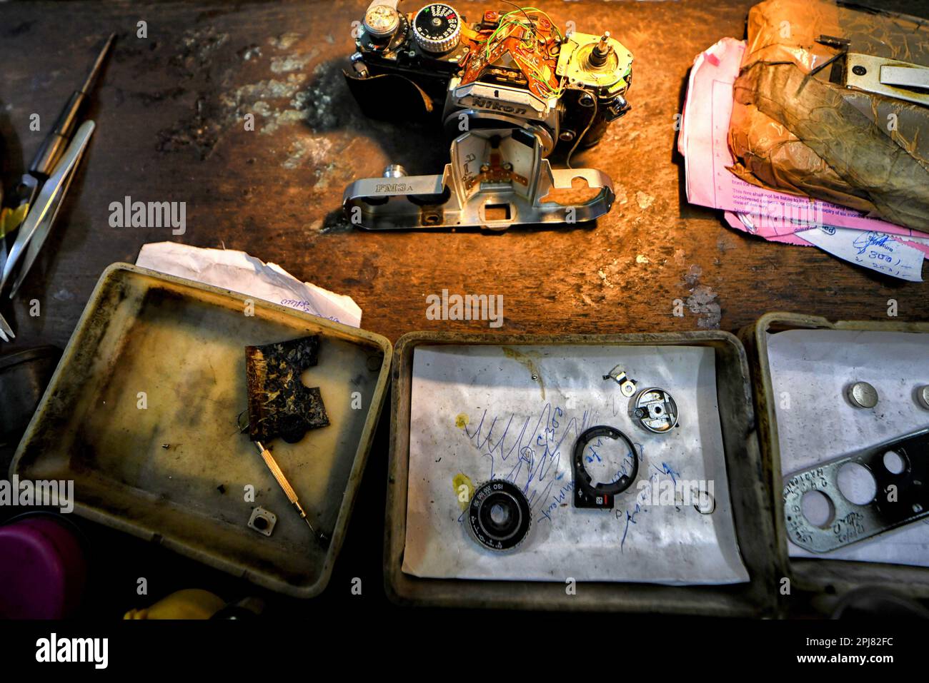 Kolkata, India. 31st Mar, 2023. An analog camera is seen at a camera