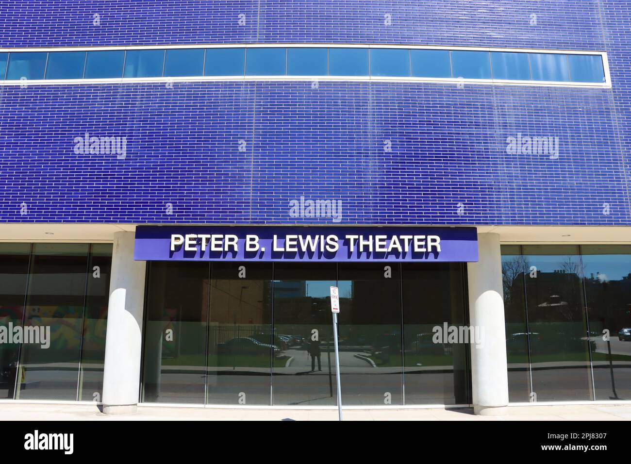 Peter b lewis theater hires stock photography and images Alamy
