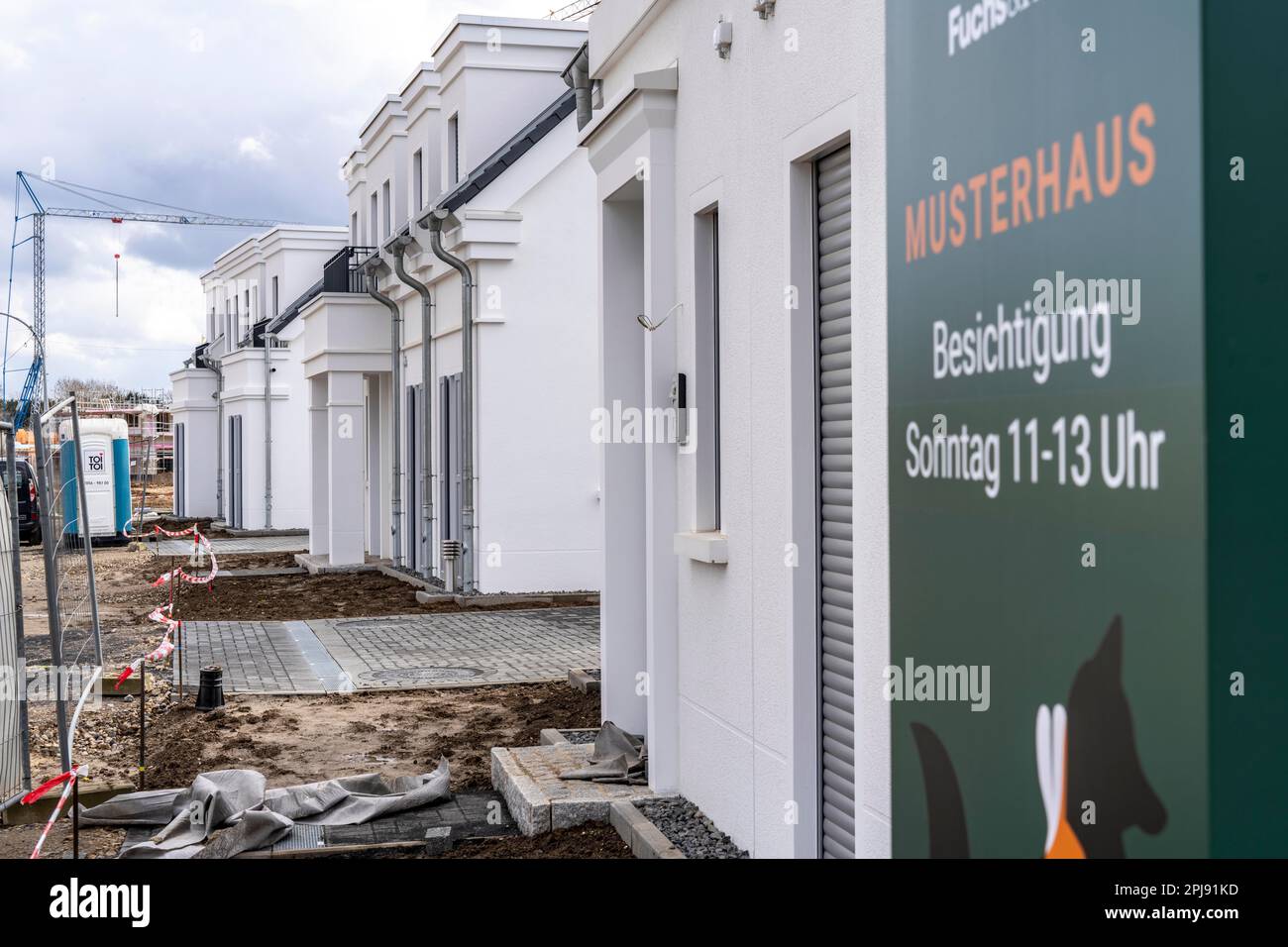New development district, around 140 detached and semidetached villas